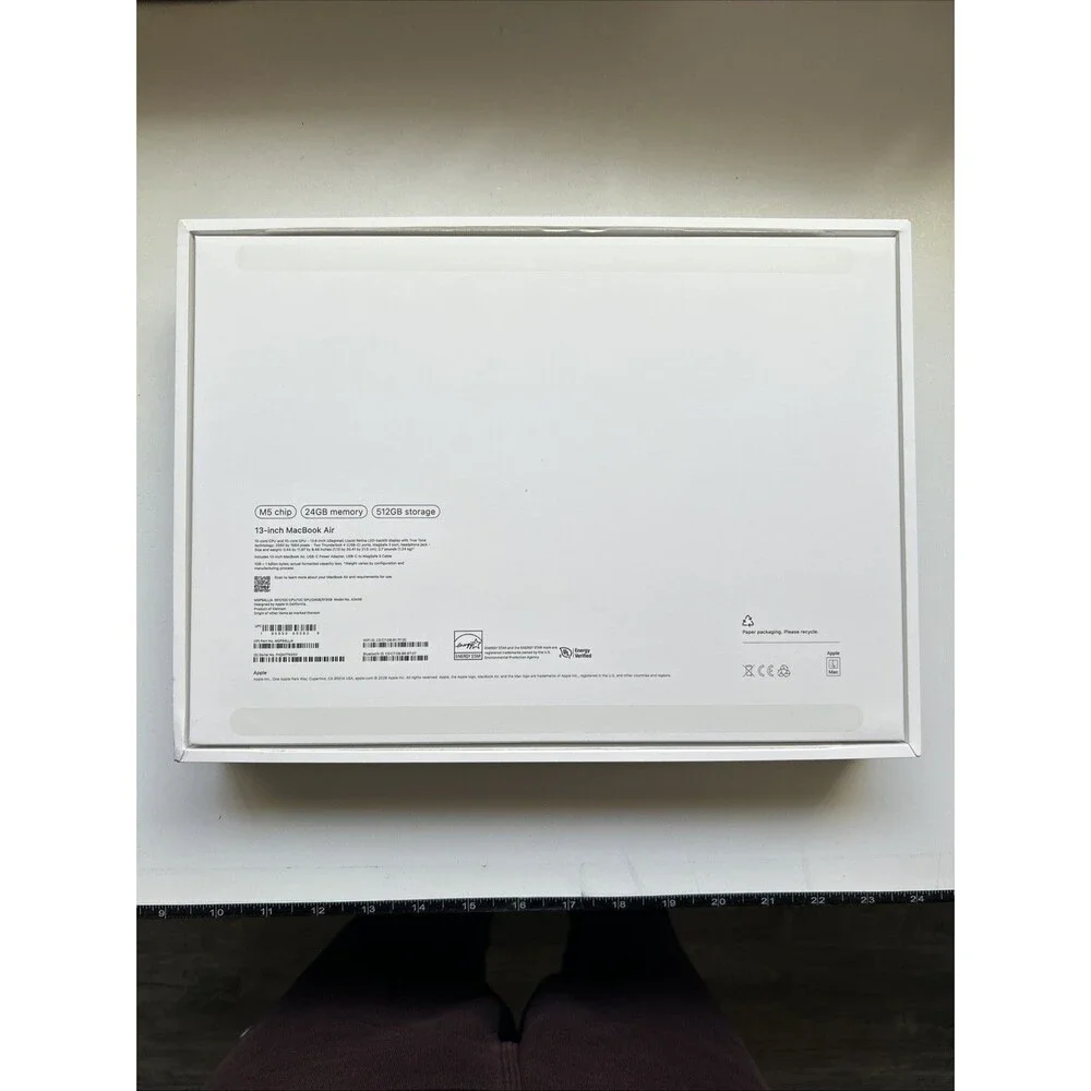 Original Empty Retail Box for Apple 13